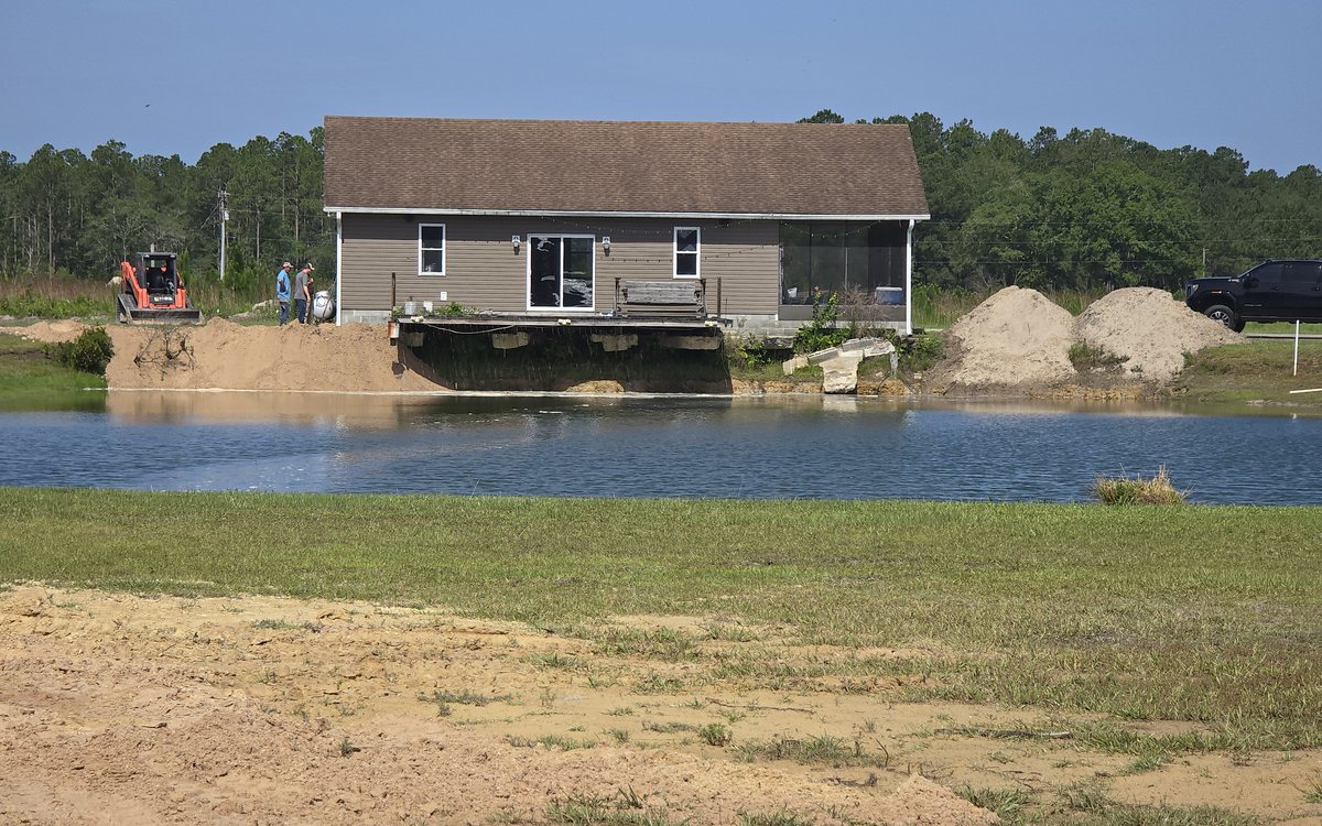 Cavagnaro pond shoreline erosion and bank condition documentation